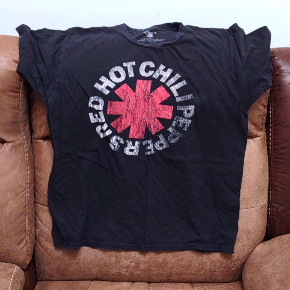 L Red hot chili peppers shirt Black